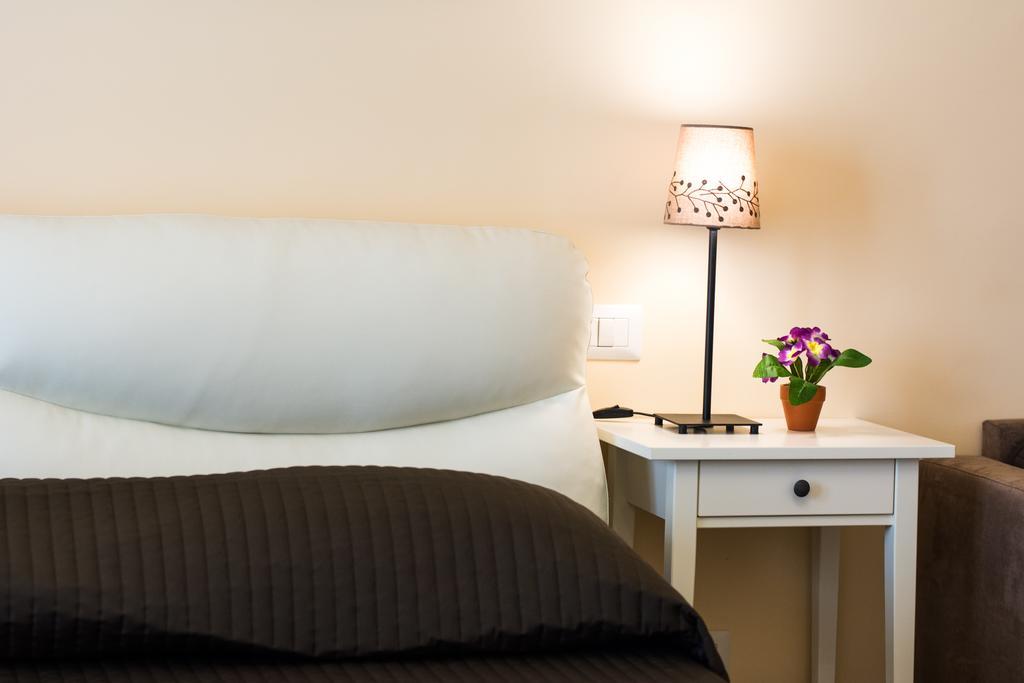 Gregory House Apartment โรม ภายนอก รูปภาพ